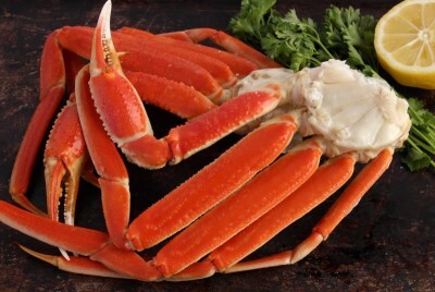 Jumbo snow crab clusters sold by Euclid Fish Company near Cleveland