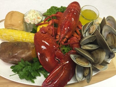 Live Maine Lobster Clambake from Euclid Fish Company